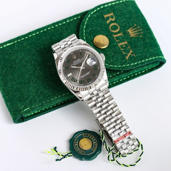 Rolex勞力士頂級原單高仿【TW Factory2022誠意之作】勞力士Rolex星期日誌型36MM系列這款腕表承載了勞力士很多的經典元素：狗牙圈、經典五株五件拼裝錶帶、泡泡鏡、大金表等等，這個系列腕表腕錶自誕生之日，就一直是勞力士最具標誌性和辨識度的錶款，彰顯品牌形象，家族的門面，體現出個性、品味、 魅力、實力！