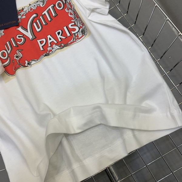 LV易威登高仿精品白色2024領口鏈條掛飾短袖小版T恤