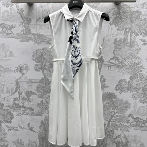Dior迪奧高仿服飾2024新品上架絲巾無袖襯衣裙