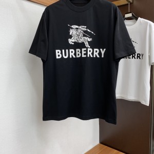 Burberry巴寶莉高仿男裝黑色24SS闊版圓領男士短袖T恤