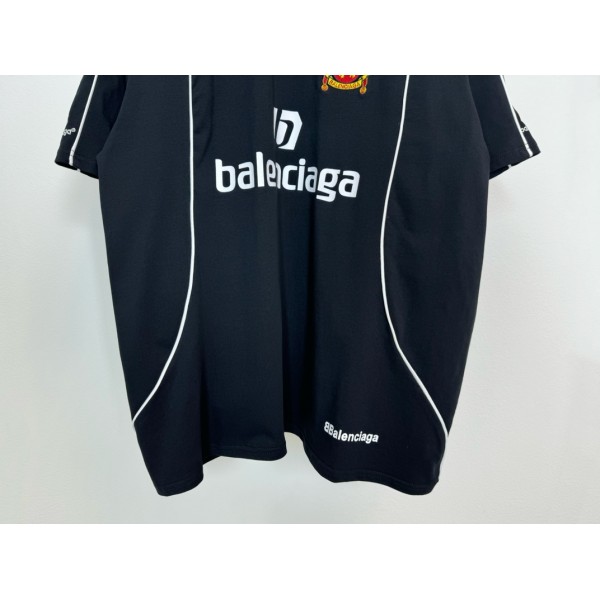 Balenciaga巴黎世高仿奢侈品家黑色新款足球系列聯名曼聯刺繡短袖T恤男女同款