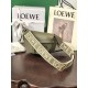 Loewe羅意威顶级高仿包包 MINI gate dual馬鞍手袋包身採用非常柔韌光滑小牛皮內裡麂皮內寘兩個卡槽