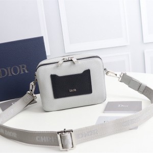Christian Dior 迪奧 女士牛皮革手拿包/斜挎包 單肩包2CABC120YMJ