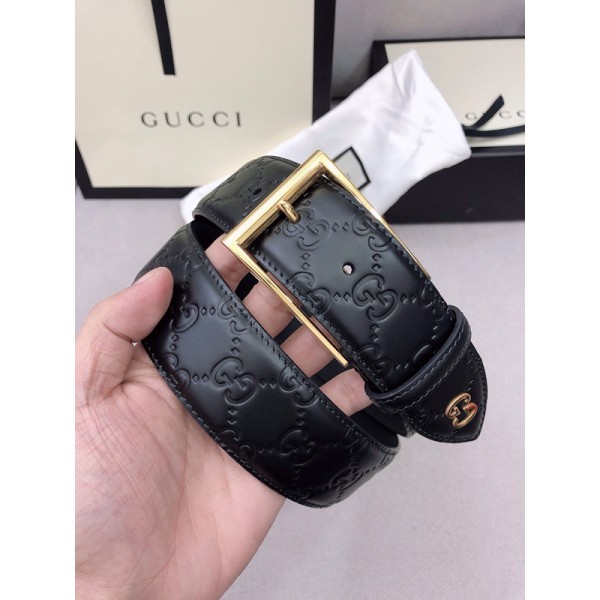 Gucci古馳——於1921年創立於翡冷翠，是全球卓越的奢華精品品牌之一。 此款式（3.8）是如今最火爆款原版小牛皮配上經典雙G扣，手感超好！