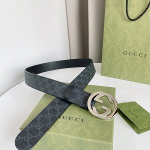 Gucci古馳专柜同步原单腰带，原厂进口防水面料，最新原版皮底面，经典互式GG扣，时尚百搭耐看，宽度4.0cm