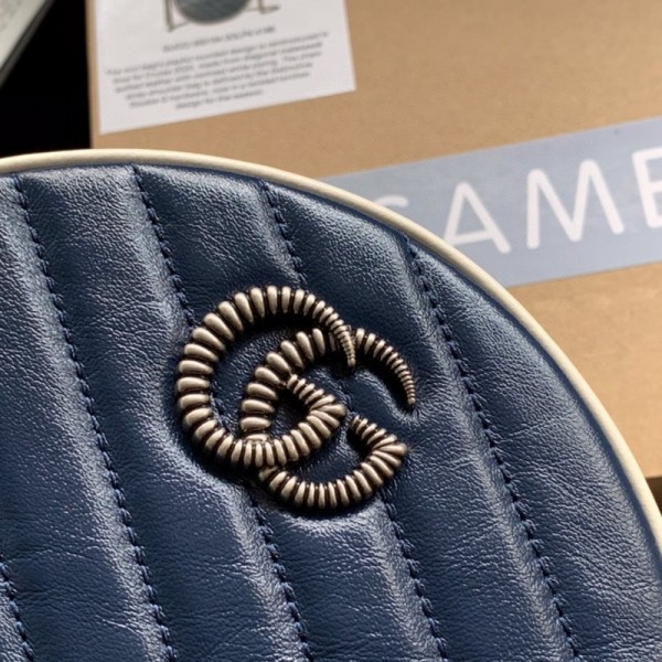 Gucci古馳女士包包單肩包斜挎包Ophidia系列圓餅包全新造型的圓形小包造型精緻.採用原廠皮搭配藍白Ophidia系列非常高級是這一季重點550154