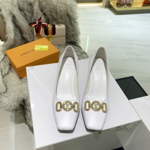 Louis Vuitton路易威登女士高跟鞋LV單鞋系列經典扣搭配上脚超美