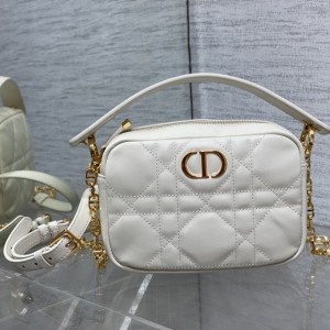 Dior迪奧高仿網站白色Caro系列珍珠鏈條相機包經典的藤格紋斜挎包