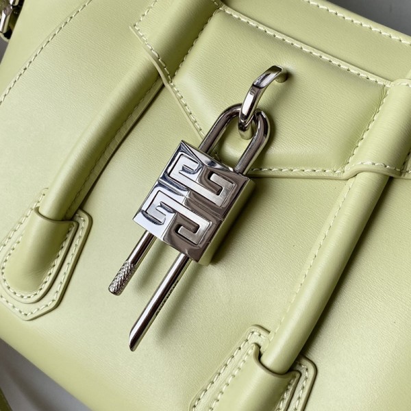 Givenchy紀梵希頂級原單高仿新款手提包經典的Antigona bag法國原廠BOX皮配全套法國正品包裝3c011411809