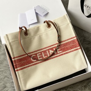 CelinePlein Soleil購物袋托特包終於到啦容量非常大清新又時髦顏值與實用並存凹造型必備單品