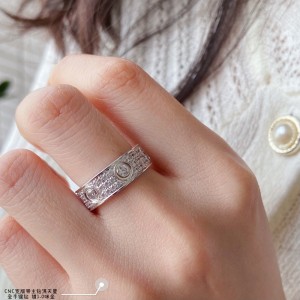 Cartier卡地亞頂級原單V金鍍咪金寬版帶主鑽滿天星CNC手鑲鑽戒指