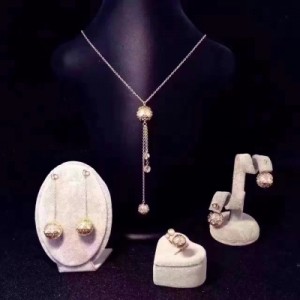 Dior迪奧滕格鏤空珍珠毛衣鏈