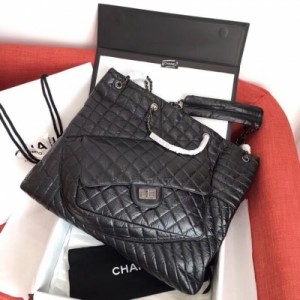 Chanel香奈兒包包2018 chanel全球限量，49cm