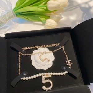CHANEL香奈兒 No.5水鑽珍珠項鍊 配點首飾是最好的狀態！2021ss