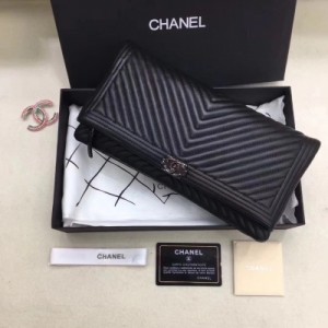 Chanel香奈兒 新款手包，最具特色大面採用當季流行的V型格原版進口胎羊皮，好貨不等人，尺寸：27cm