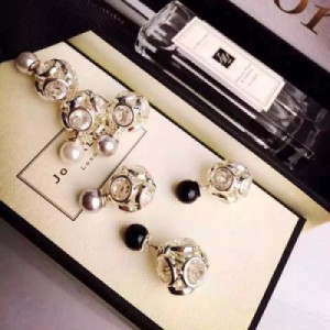 Dior施華洛世奇水晶 高大上品質，正版打版製作，一比一海外制定，精細超贊的做工!