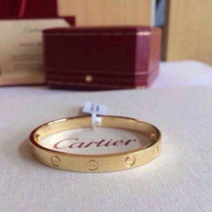 卡地亞經典1:1  love系列手環+戒指 套裝