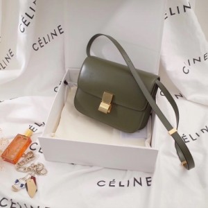 原單 手抓紋 Céline Classic Box的鎖扣設計秉承了CéLINE一貫的簡約大氣復古風範 包身也沒有搶眼的裝飾點綴 但是就憑這股難得的極簡魅力 讓大眾女性愛不釋手 尺寸：24釐米 款號：164173