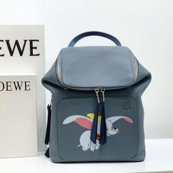 LOEWE羅意威 2019最火小飛象系列Goya雙肩包出貨 劉雯 宋茜 歐陽娜娜等等 同款~定制小牛皮 無縫拼皮工藝 超高難度刺繡工藝 紡織內襯 雙向拉鏈開合背帶可自行調節長短 新穎的設計時尚及實用性並存！真是一只集可愛