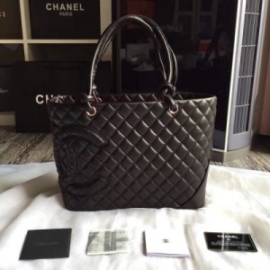 Chanel香奈兒歐洲製版爆款 Chanel經典combon康鵬購物袋 雙C採用黑白雙色真蟒蛇配皮 ！圖片為黑色 大號 32cm