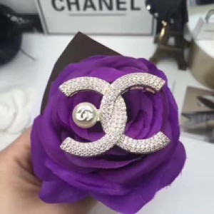 Chanel 17款 三排滿鑽CC珍珠胸針 一致正品黃銅材質