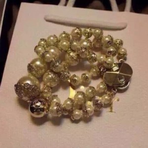 DiorChanel升級版高端貨復古新款迪奧三層珍珠套件，美麗極了！有份量的貝寶珠！爆款！
