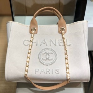 Chanel香奈兒 今年珠珠系列風很大噢新款珍珠布包也來了 鹽甜 一包在手 說走就走 超大容量 顏色超贊