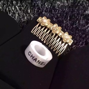 Chanel香奈兒 16S 薩斯髮夾國內首發，香奈兒果然是女性貼身的珠寶!