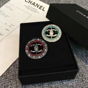 廠家直銷 Chanel官網新款香奈兒胸針 原版一摸一樣的原單貨！ 每一個細節媲美專櫃正品，業內僅此一家全世界專櫃自購正品打版