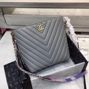 Chanel香奈兒單肩女大包包2018新款潮韓版 簡約百搭斜挎大容量歐美時尚鏈條包．兩色黑．灰白