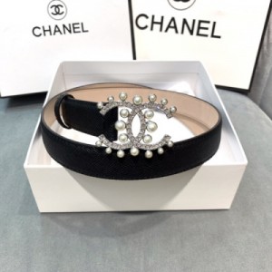 Chanel香奈兒腰帶 19新款進口掌紋小牛皮 經典珍珠CC扣 質感十足 時髦中帶著隨性 寬度：2.5cm