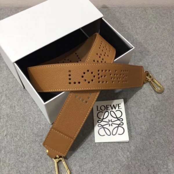 LOEWE羅意威 Perforated strap長肩帶出貨，採用進口珠地小牛皮搭配品牌Logo鏤空,時尚、百搭。款號162，尺寸87cm*4cm