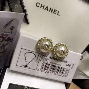 專櫃款 Chanel 扭紋邊珍珠雙C耳釘