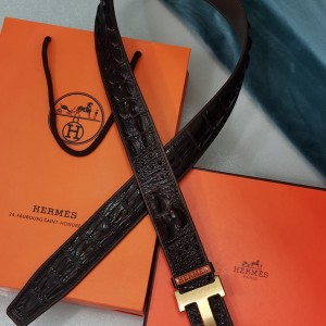 Hermes愛馬仕經典H拉絲鋼扣，進口原版牛皮鱷魚骨頭紋路帶身，欣賞享用完美的設計和優質的皮料精細工藝，不容錯過的產品。 38mm /全套包裝～送禮自用首選